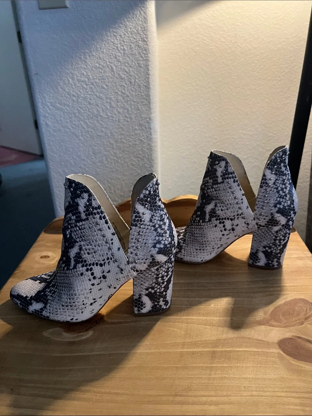 Steve Madden Rookie studded Snakeskin Print Ankle Booties i